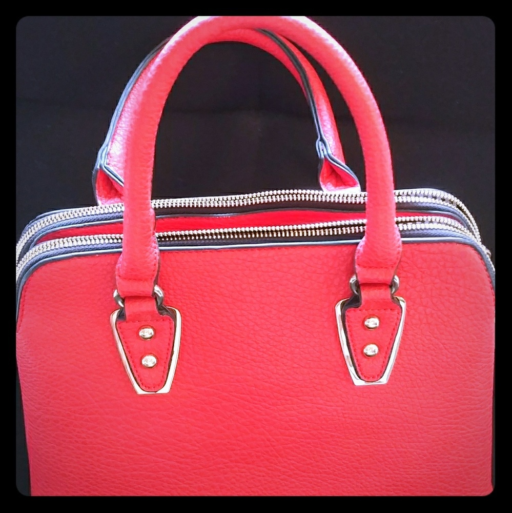 Fashion handbag red